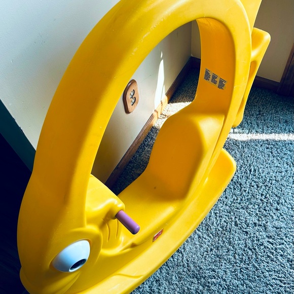 Step 2 Rocking Yellow Angel Fish Rocker Toddler Ride On - Rare Vintage - Picture 13 of 14